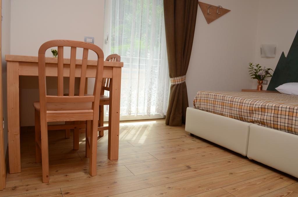 Baita Scaia Bed and Breakfast Cogolo Zewnętrze zdjęcie