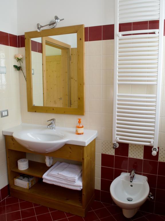 Baita Scaia Bed and Breakfast Cogolo Pokój zdjęcie