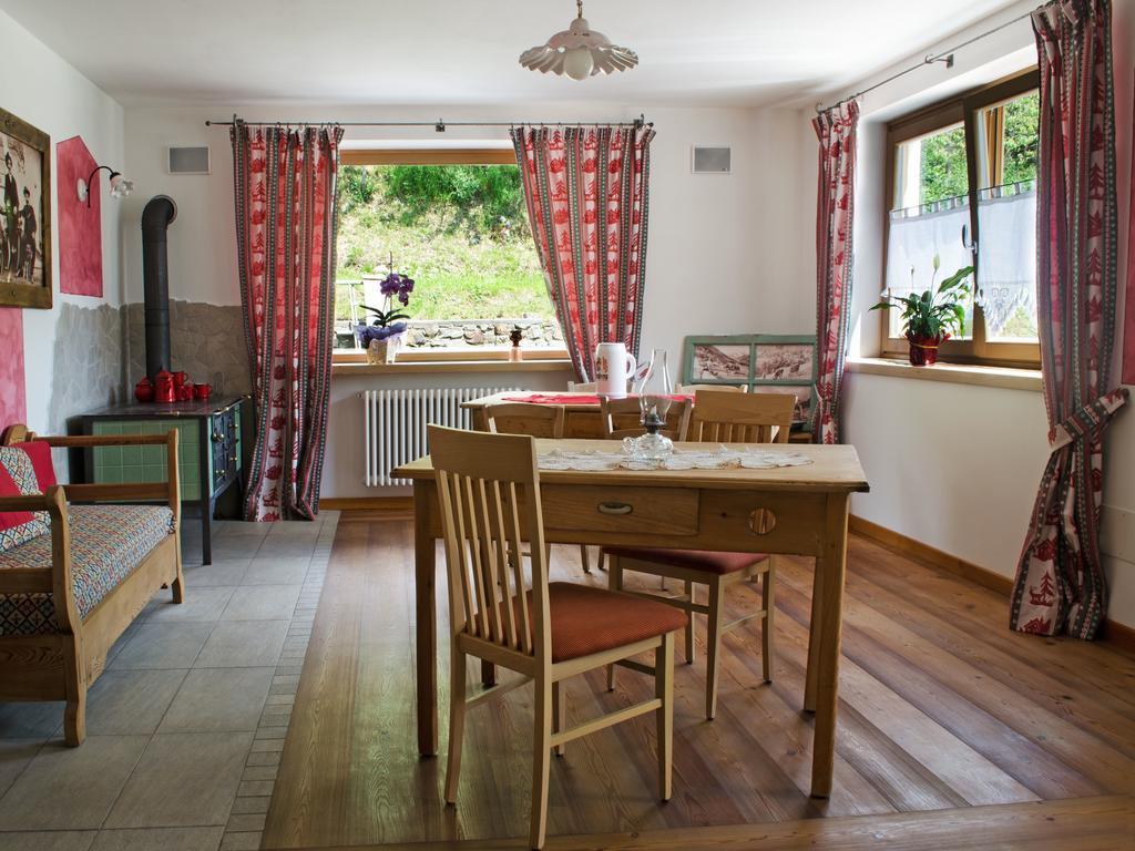 Baita Scaia Bed and Breakfast Cogolo Zewnętrze zdjęcie