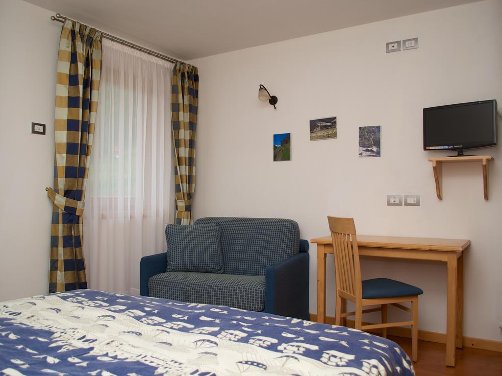 Baita Scaia Bed and Breakfast Cogolo Pokój zdjęcie