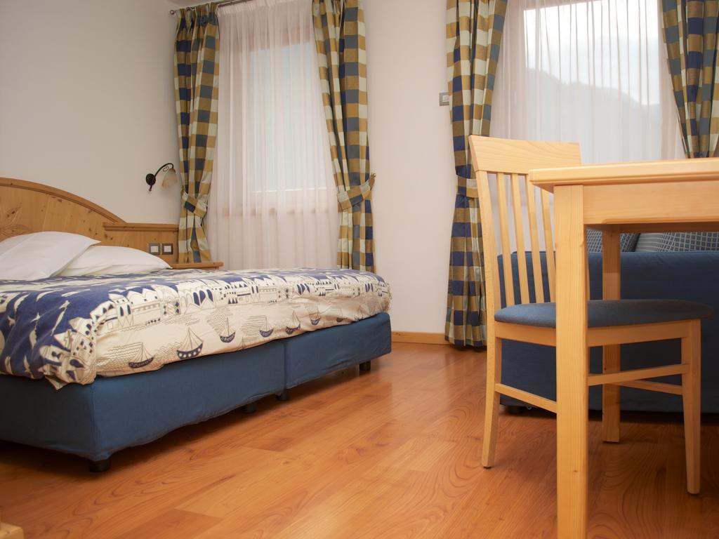 Baita Scaia Bed and Breakfast Cogolo Pokój zdjęcie